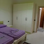 Milka * Golem (Tirana)