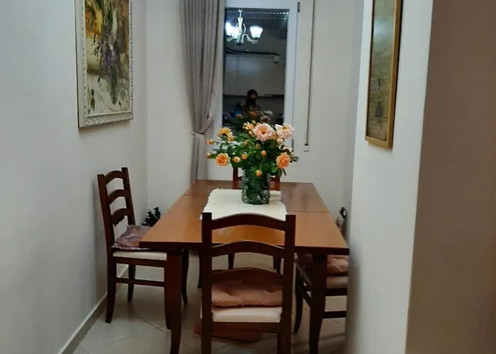 Milka Appartamento Golem (Tirana)